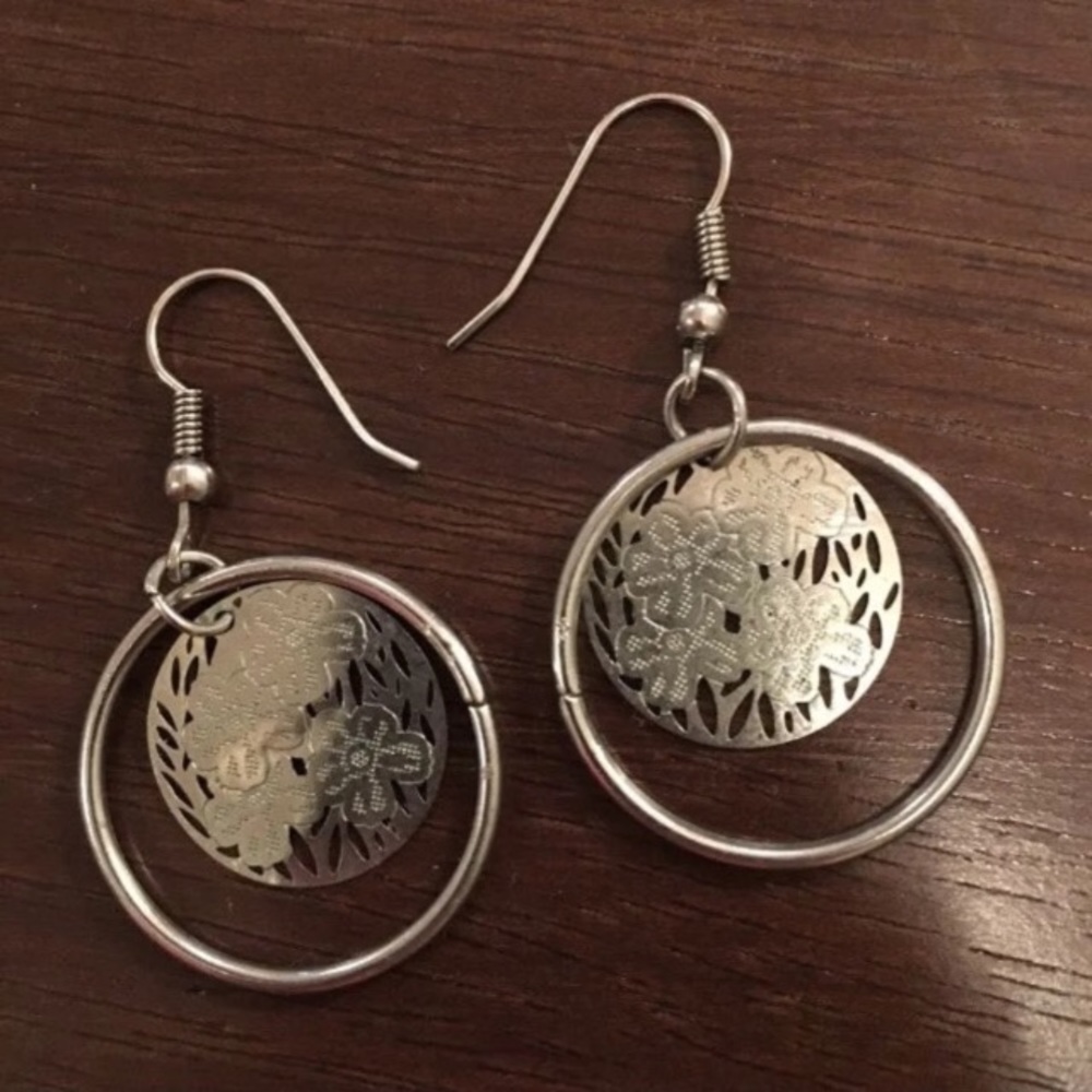 💎SALE💎 set stamped necklace & earrings - Picture 7 of 8